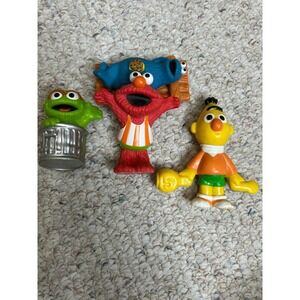 Sesame Street Figures Elmo‎ Bert Oscar Toy Lot Retro Kids Collectible